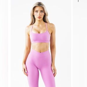 Alphalete Core Bra in Purple Rain Size Small